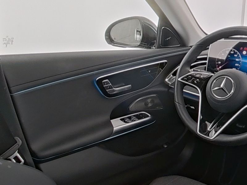 Mercedes-Benz E 220 d 4M Avantgarde AHK STH Pano Burmester 18 foto 5