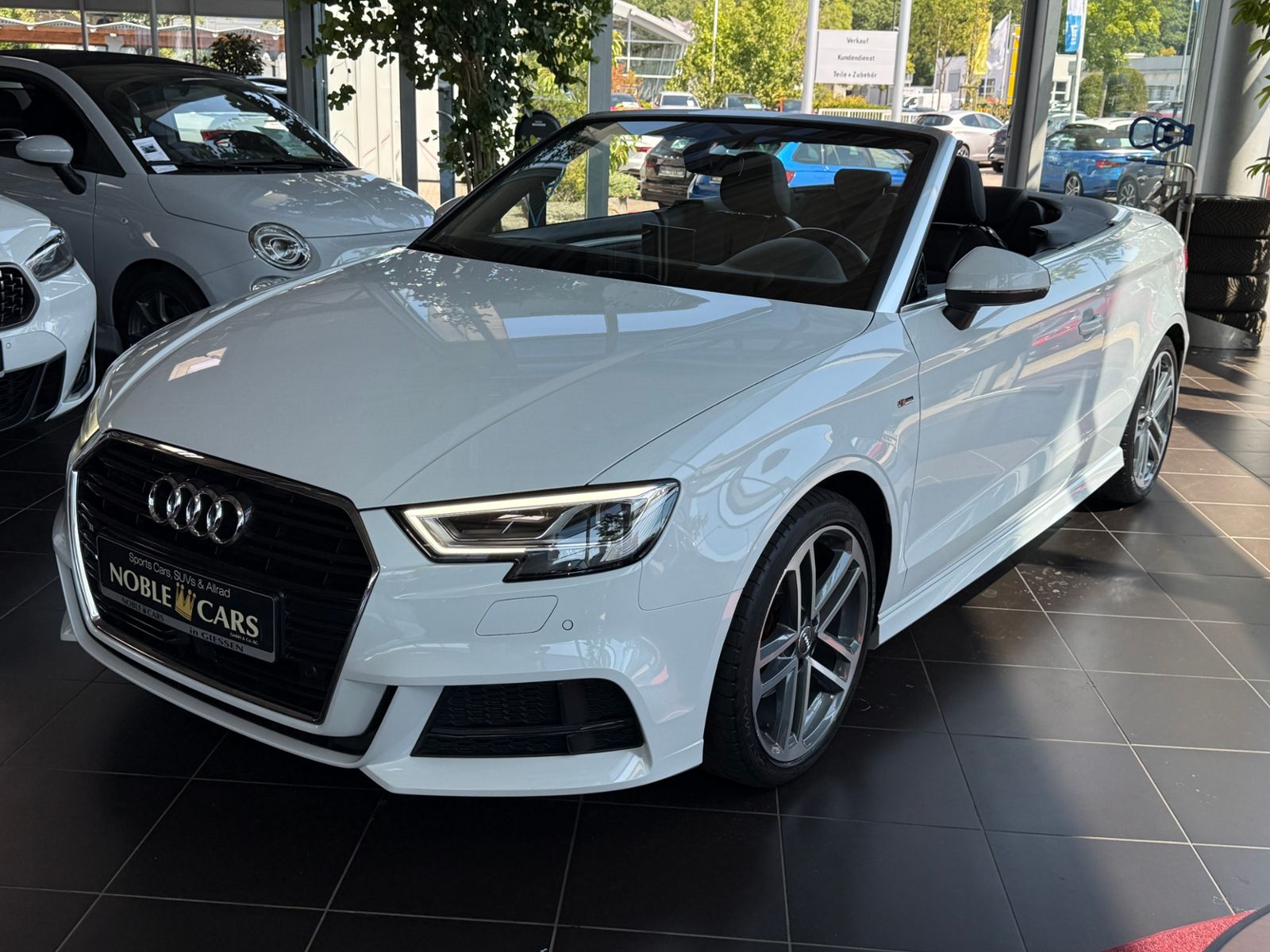 Fahrzeugabbildung Audi A3 Cabriolet S line 35 TFSI KAM LED NAVI