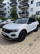 Volkswagen T-Roc 1.5 TSI ACT OPF DSG Sport Sport  - VW T-Roc Gebrauchtwagen in Düsseldorf
