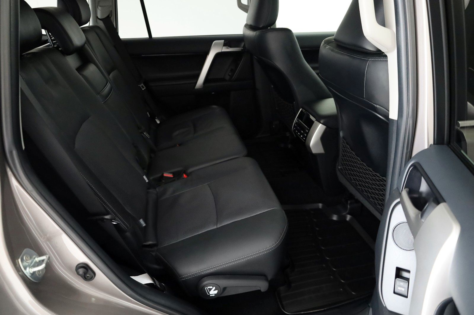 Fahrzeugabbildung Toyota Land Cruiser Comfort,Leder,Navi,4xSH,Sitzlüftung