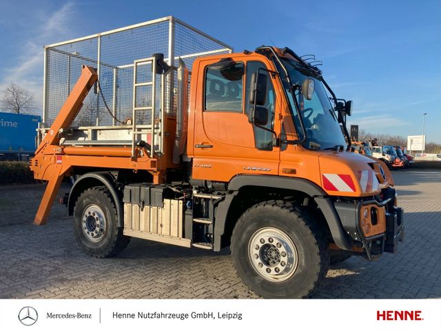 Mercedes-Benz Unimog U 423 mit Absetzkipper