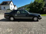Mercedes-Benz E 220 Youngtimer mit H-Kennzeichnung - gebrauchte Mercedes-Benz 220 aus dem Jahr 1994