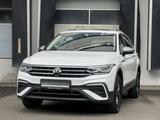 Volkswagen Tiguan Allspace Life LED Massage Standheizu. AHK - VW Tiguan Allspace LIFE Gebrauchtwagen