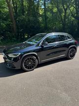 Mercedes-Benz GLA 180 DCT - - Mercedes-Benz GLA 180 von privat