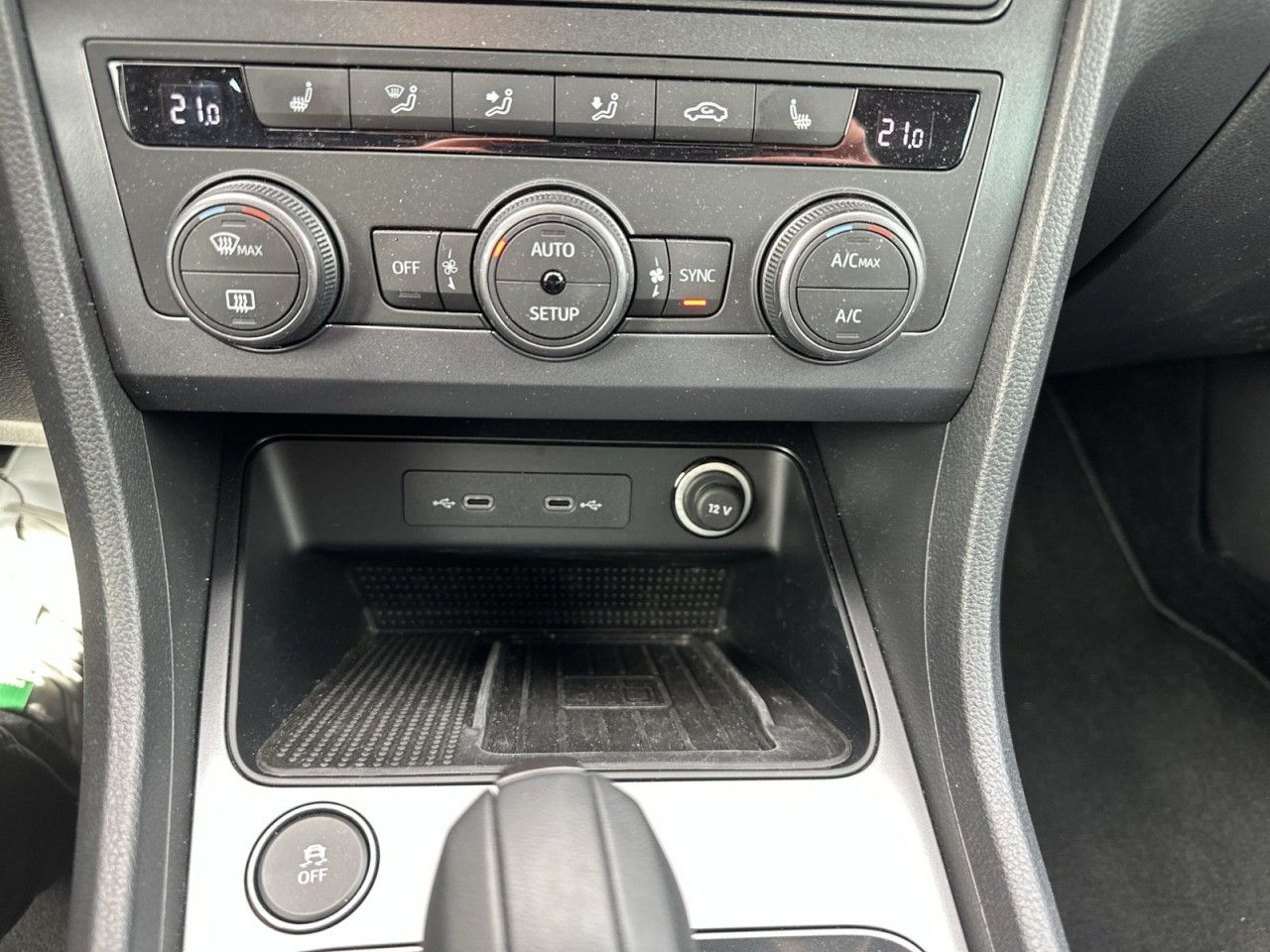 Fahrzeugabbildung CUPRA Ateca VZ 2.0 TSI 300 PS DSG 4Drive