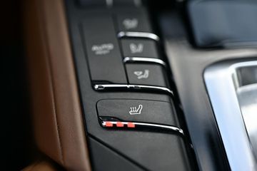 Porsche Cayenne - 12