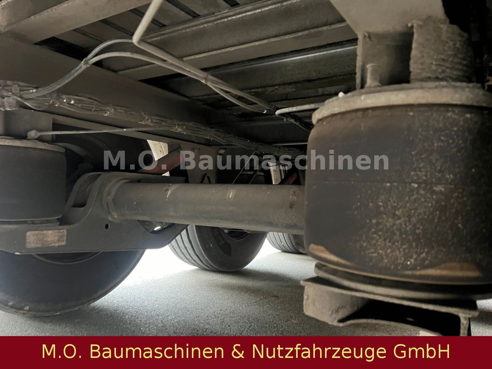 Fahrzeugabbildung Stas S300 ZX / 3 achser / Luft / Walkingfloor / Plane