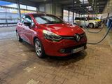 Renault Clio Paris de Luxe ENERGY TCe 90 8-fach bereift - Renault Clio Paris mit Benzin-Antrieb