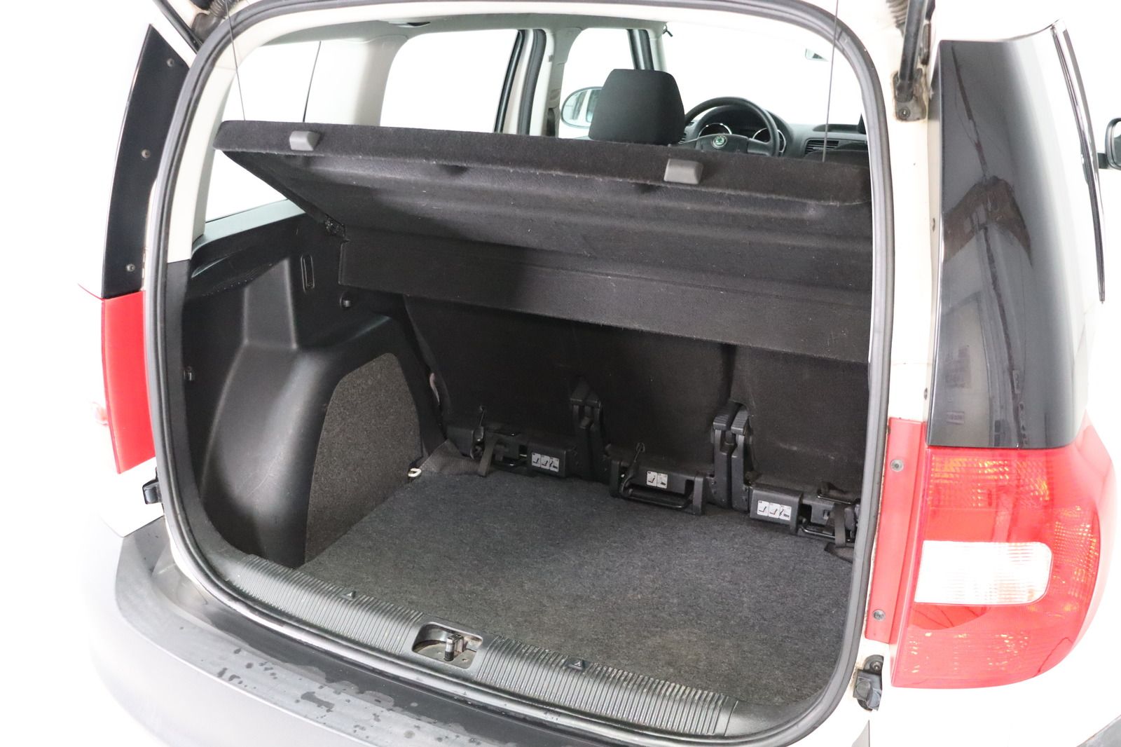 Fahrzeugabbildung SKODA Yeti 2.0 TDI 4x4 * Klima * Anhängerk.
