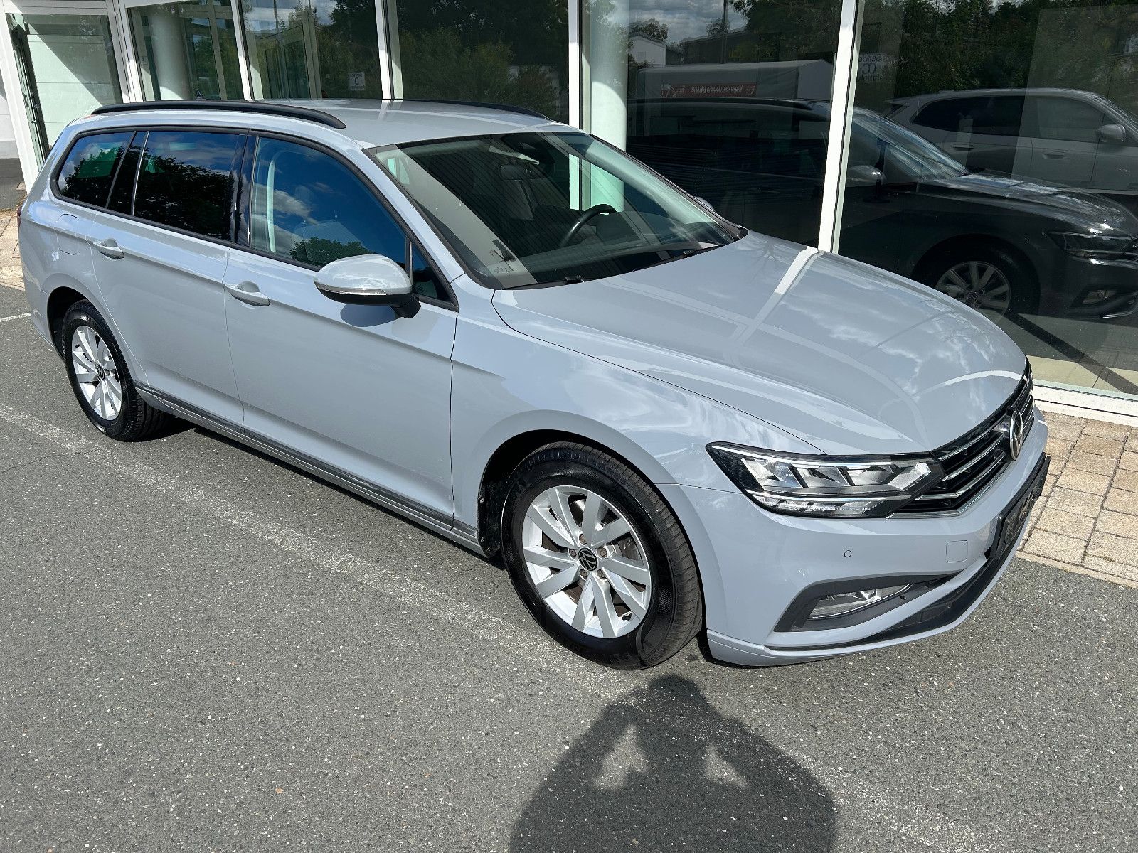 Volkswagen Passat Variant - 1