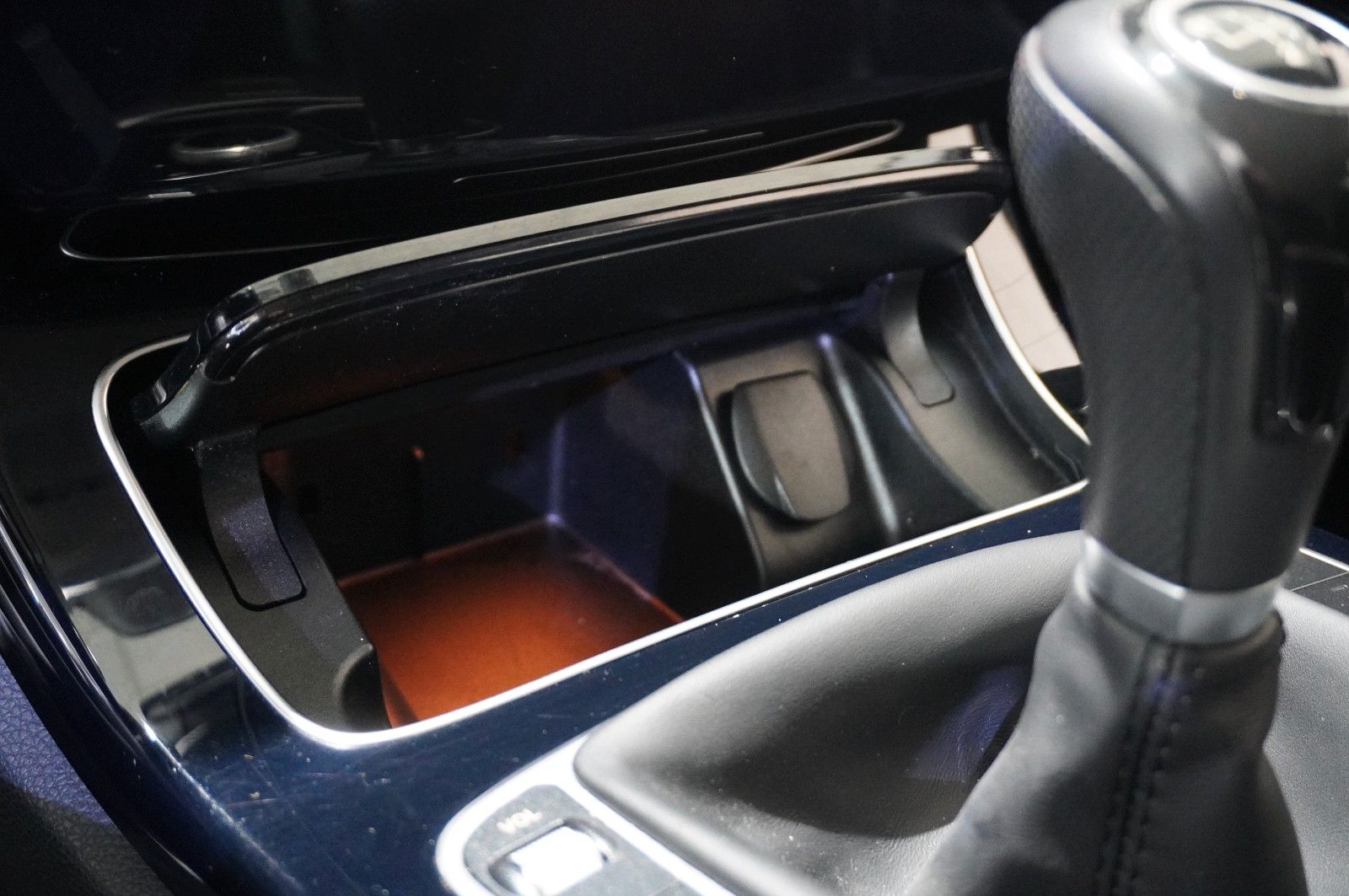 Fahrzeugabbildung Mercedes-Benz C 200D T BUSINESS NAVI/LED/KAMERA/SH/BURMESTER