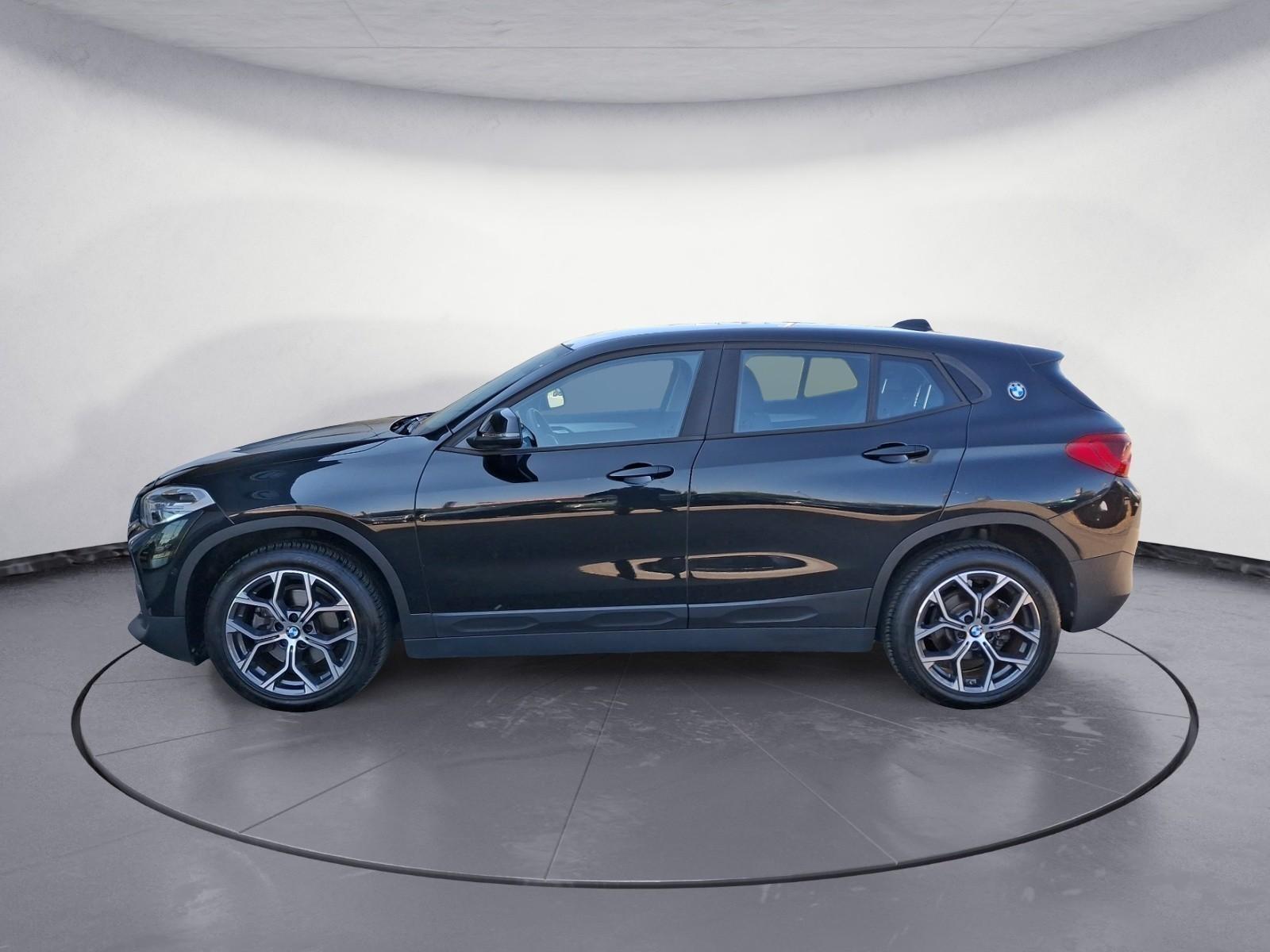 BMW X2 sDrive18i Head-Up Display, AHK, Sitzheizung