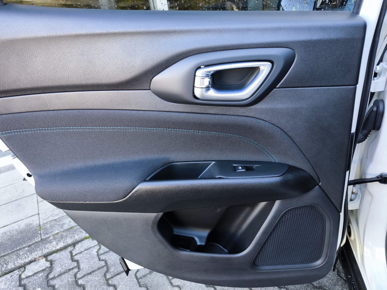 Fahrzeugabbildung Jeep Compass Upland 4WD PHEV VIRTU+NAVI+SHZ+KAM+ACC+