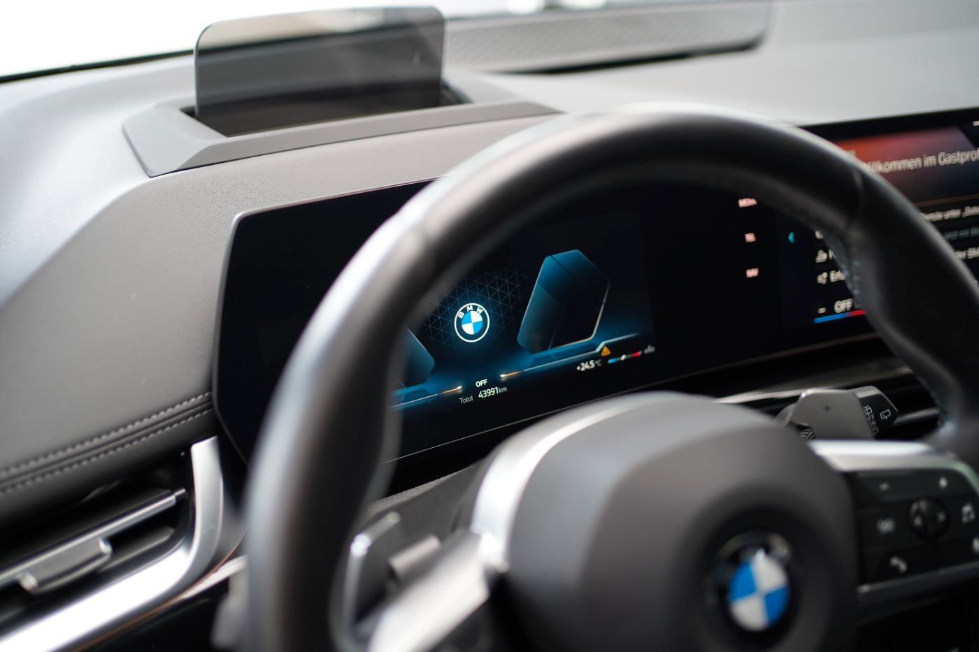 Fahrzeugabbildung BMW 223iA Active Tourer M Sport Glasdach+AHK+Head Up