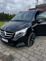 Mercedes-Benz V 250 d 4MATIC LEDER LIEGEP. 8fachBereifung AHK - Mercedes-Benz V 250 in Krefeld