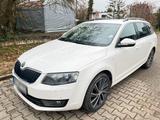 Skoda SKODA OKTAVIA RS 4/4 - Skoda Oktavia mit Diesel-Antrieb