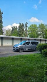 Citroën Berlingo BlueHDi 130 S&S SHINE M EAT8 SHINE - Citroën Berlingo Gebrauchtwagen in Bonn