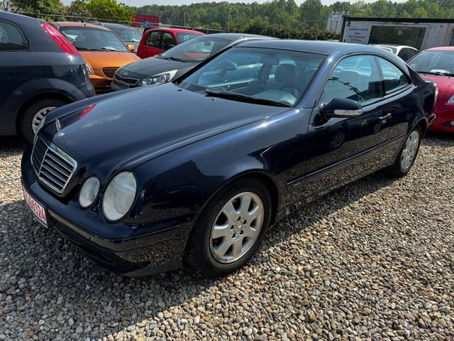 Mercedes-Benz CLK 200 AVANTGARDE*Xenon*Leder*Automatik*SHZ*