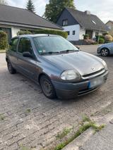 Renault Clio TÜV 26. Oktober - Renault Clio aus 1998