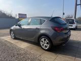 Opel Astra J 1,4 Innovation Sportsitze Sport Lenkrad - Opel Astra: Limousine, J