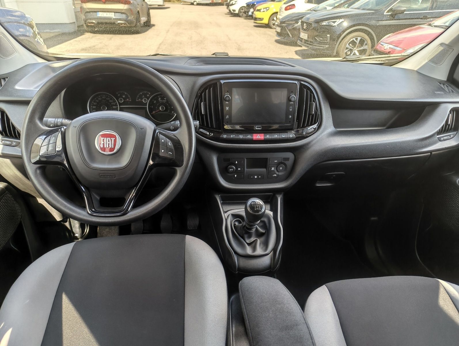 Fahrzeugabbildung Fiat Doblo Kombi Maxi SX 1.6 Mjet
