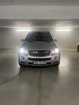 Mercedes-Benz ML 500  - Mercedes-Benz ML-Class aus 2005