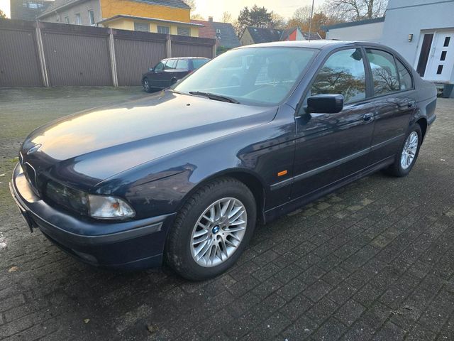 BMW Bmw e39 540iA V8/Vollleder/Alu/Automatik