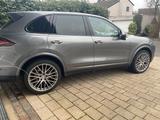 Porsche Facelift , Luft,Pano, Bose,Ahk, usw - Porsche: Us