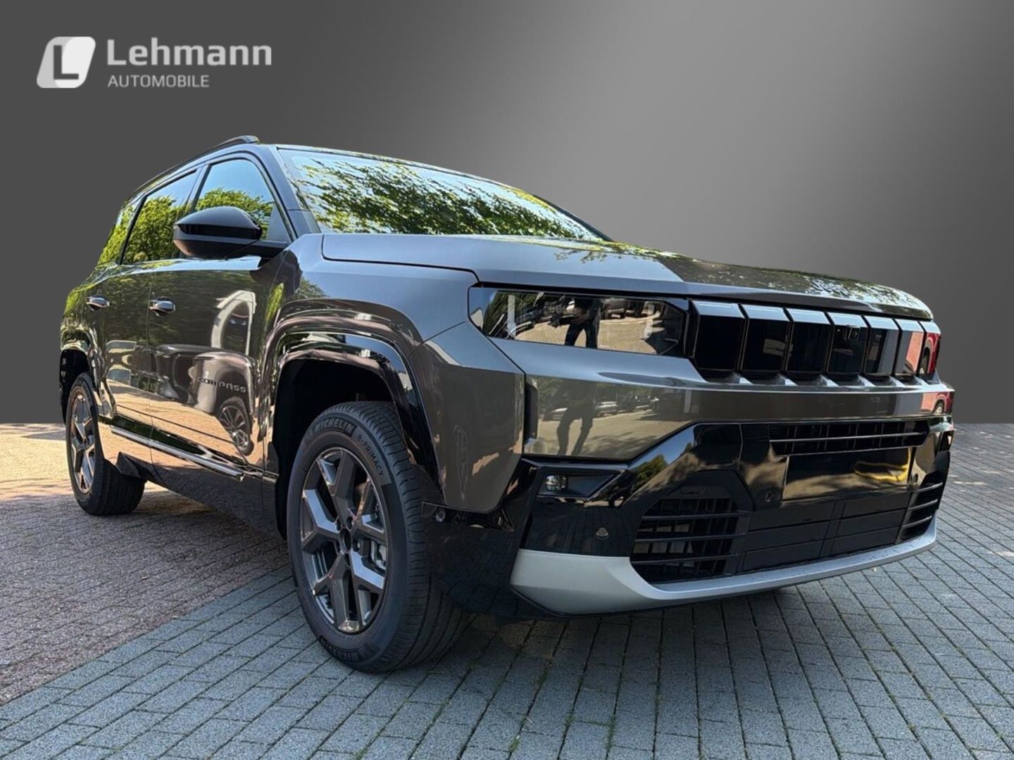 Fahrzeugabbildung Jeep Compass MY26 FIRST EDITION E-HYBRID PANO VOLL