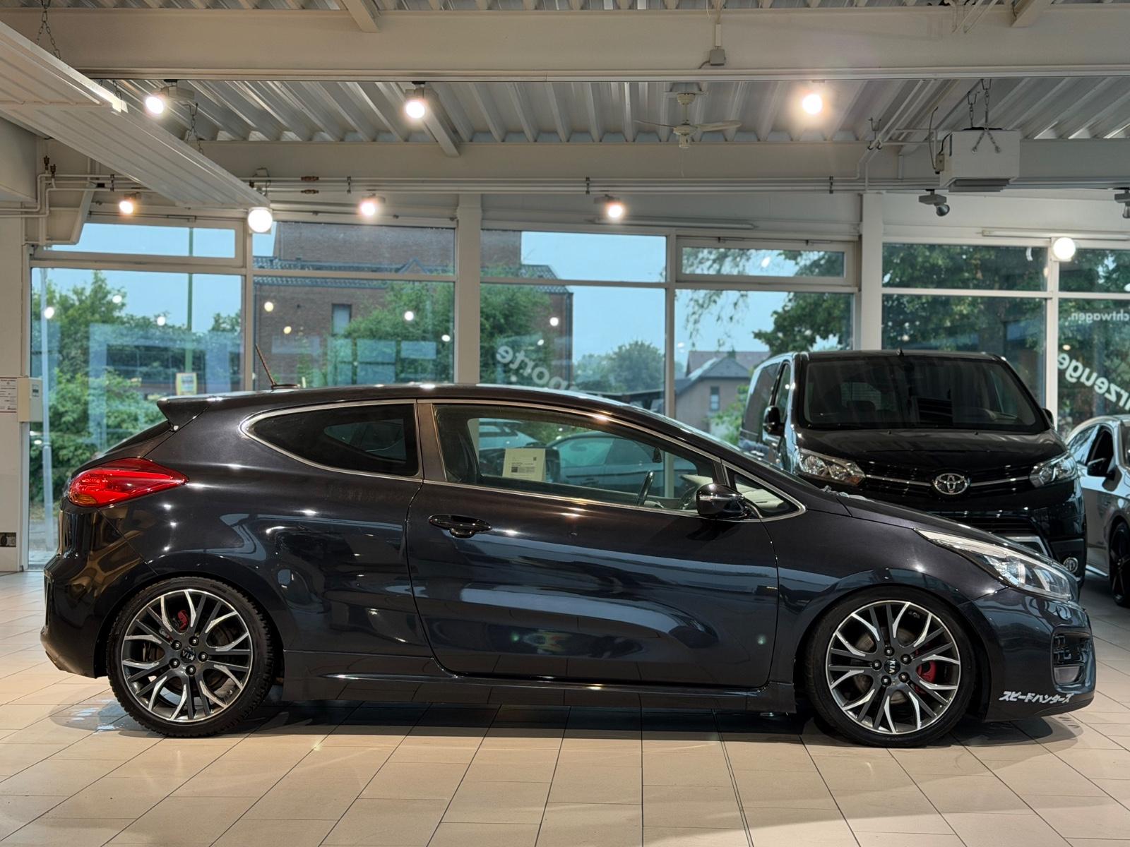 Kia pro cee'd / ProCeed GT-Track*NAVI*RFK*S-DACH*LED