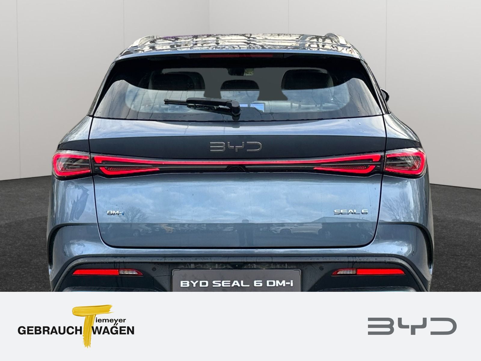 BYD SEAL 6