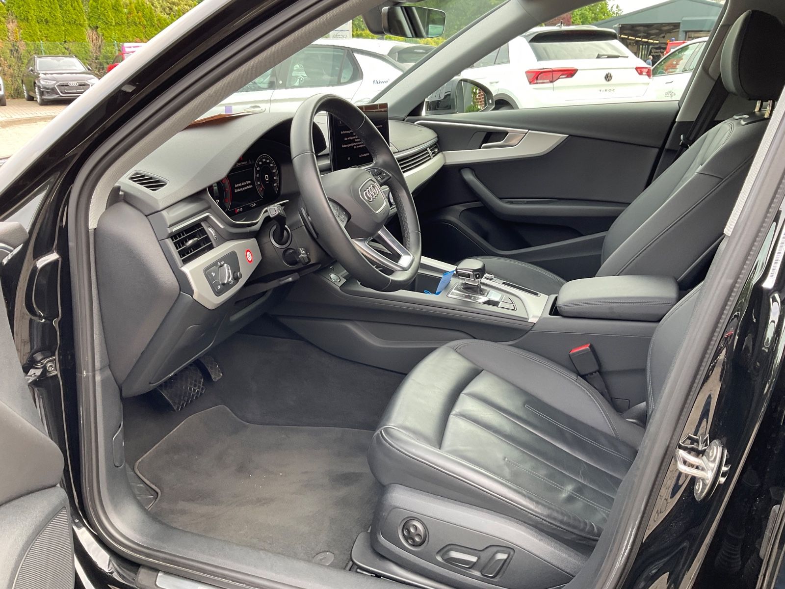 Fahrzeugabbildung Audi A4 35 TFSI S tronic Avant,CarPlay,ACC,Kamera