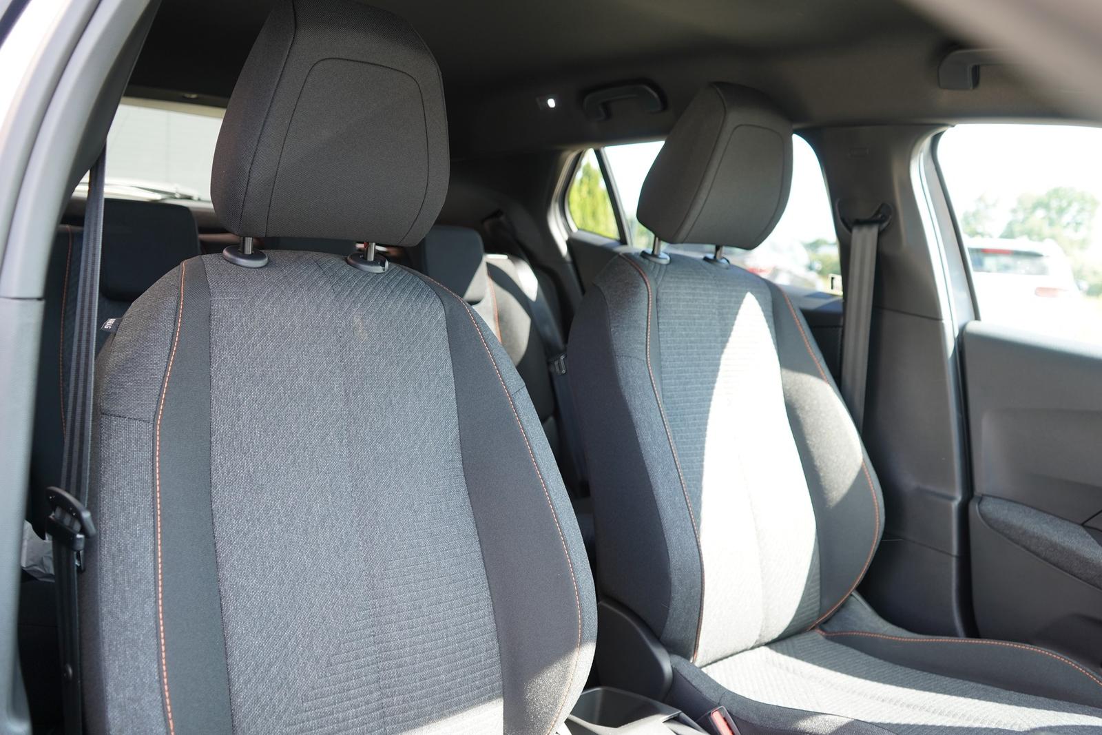 Peugeot 2008 1.2 PureTech LED Navi Kamera