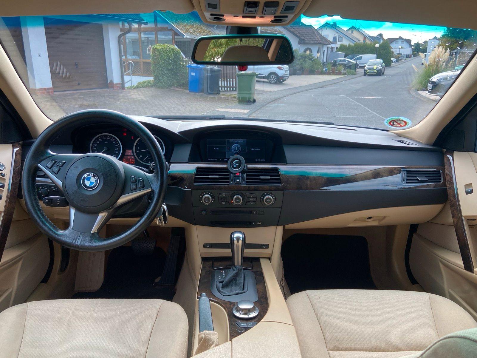 BMW 530 2004 — photo 10