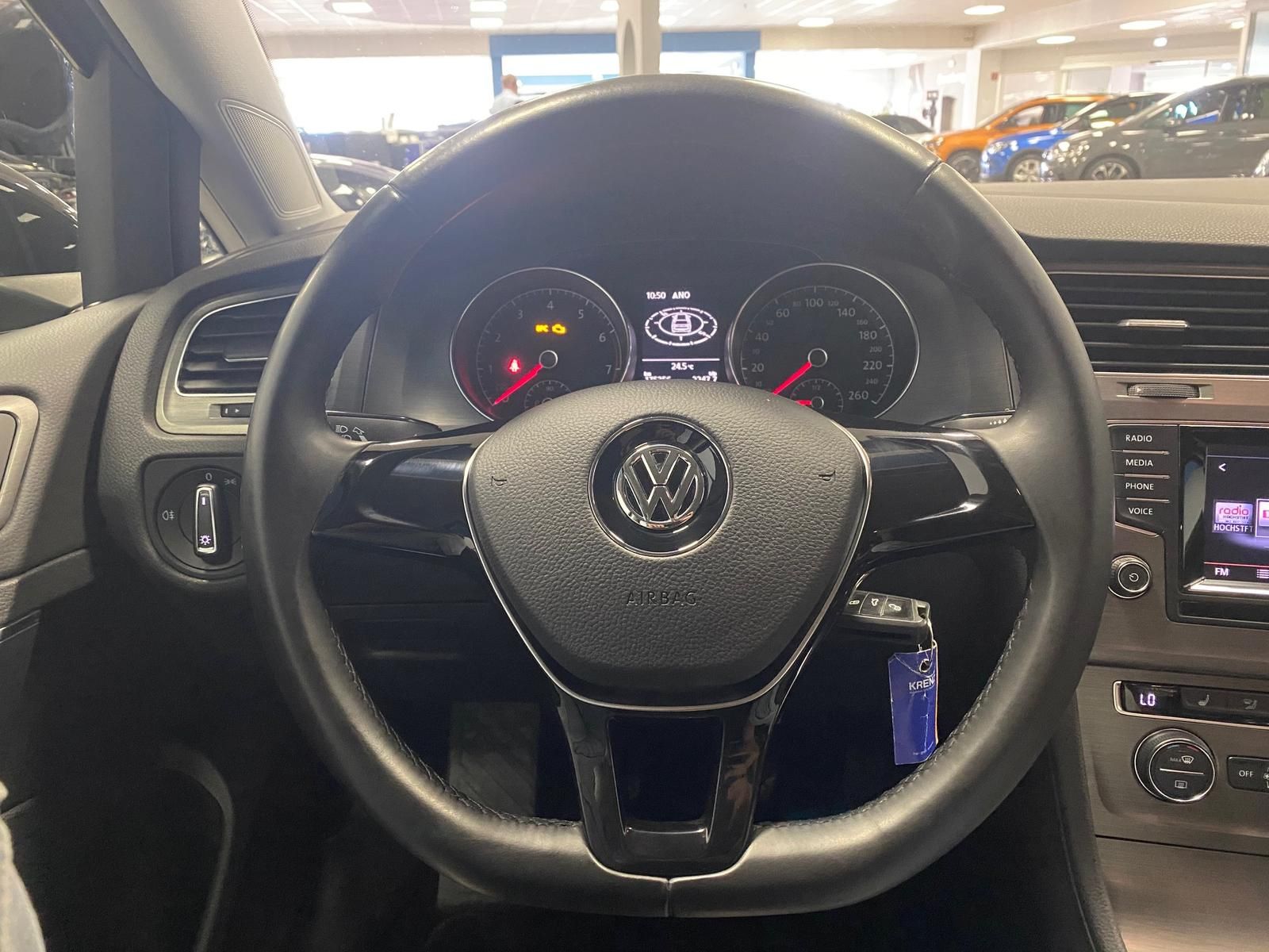 Fahrzeugabbildung Volkswagen Golf VII Comfortline+ALLWETTER+2-ZKLIMA+PDC+HEIZ