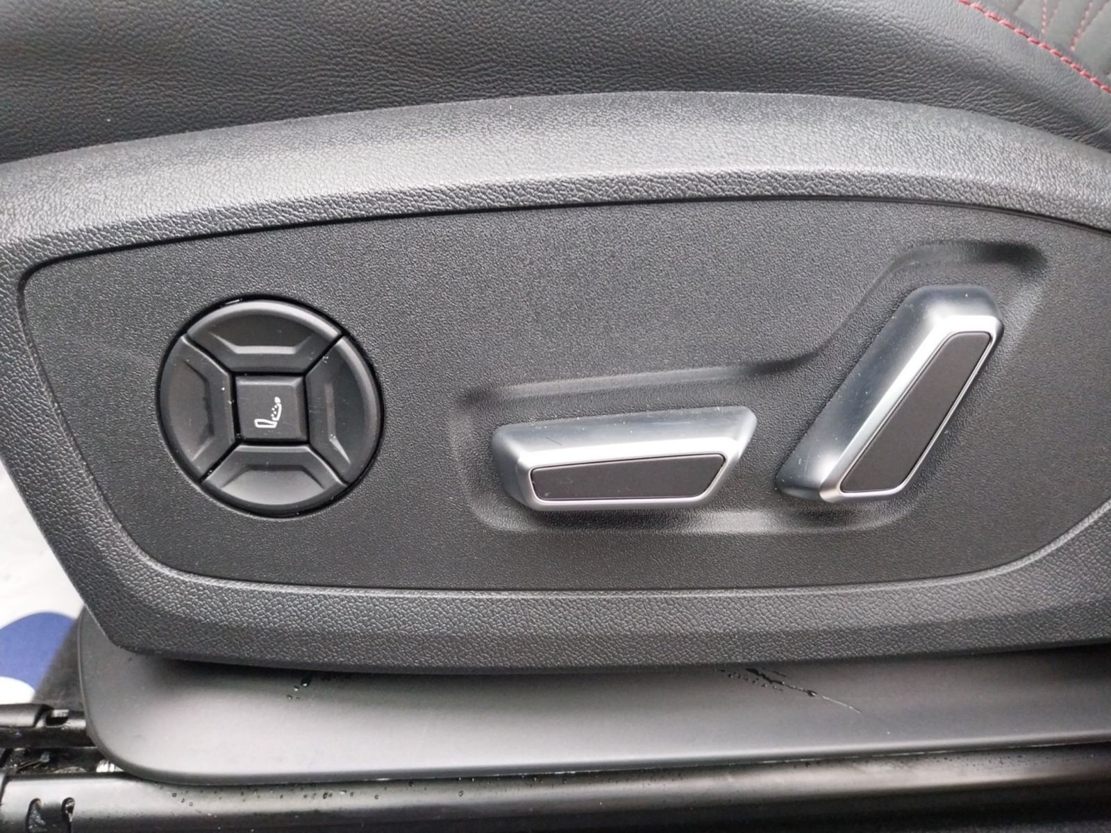 Audi Q6 e-tron - Bild 8