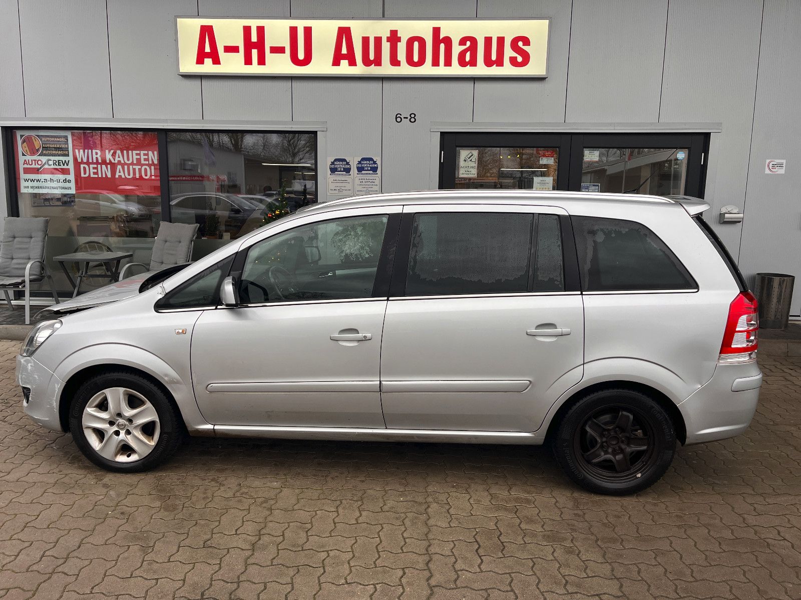 Fahrzeugabbildung Opel Zafira B Design Edition