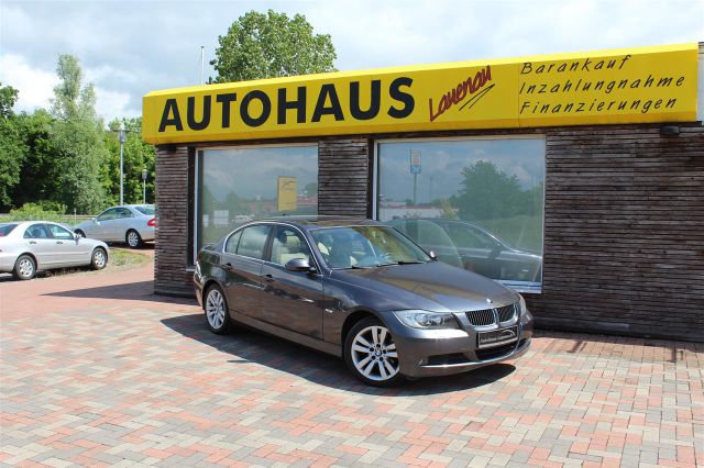 BMW 325 i, elektr. Schiebedach