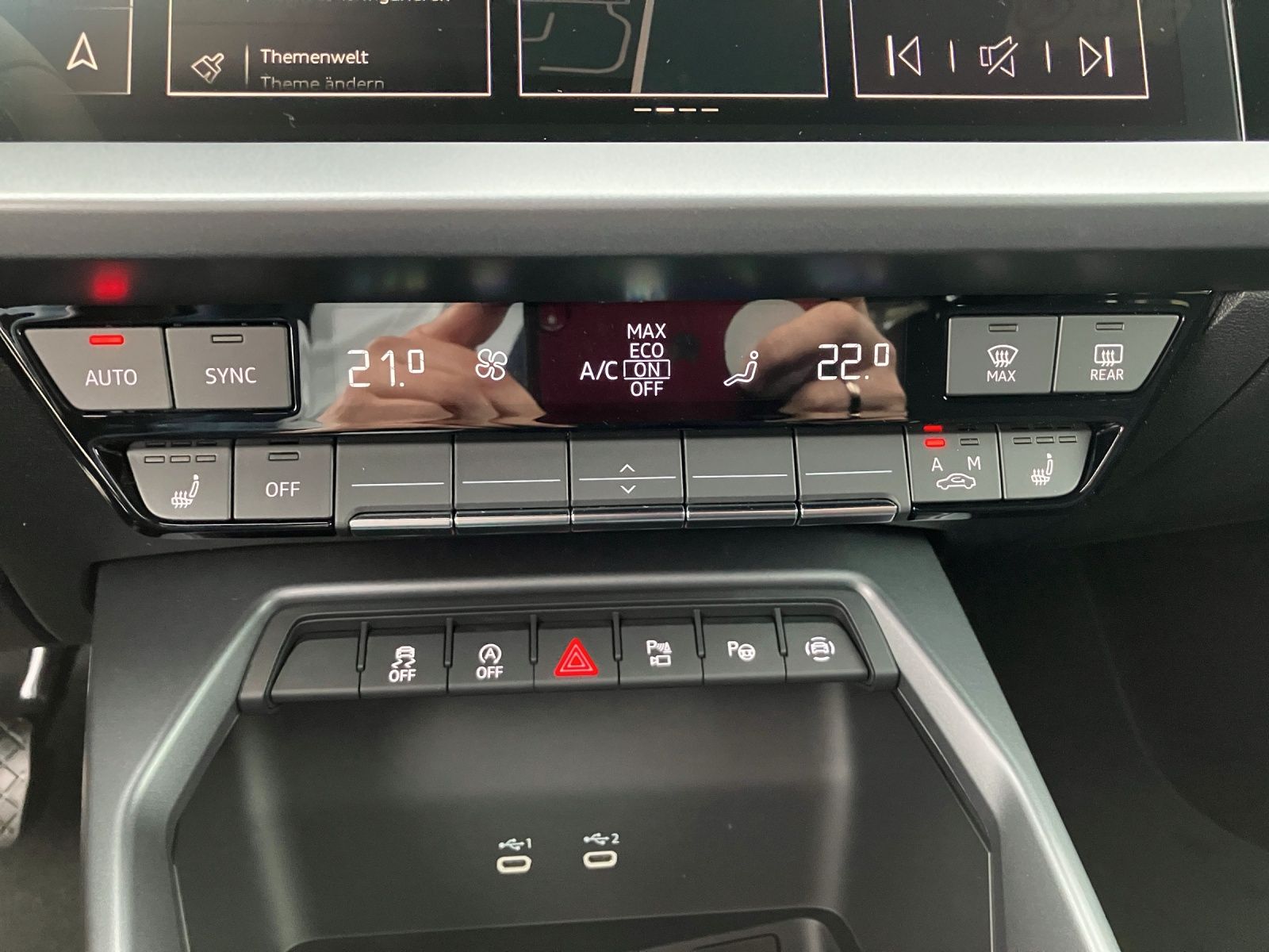Fahrzeugabbildung Audi A3 Sportback TFSI advanced LED ACC NAVI RFK