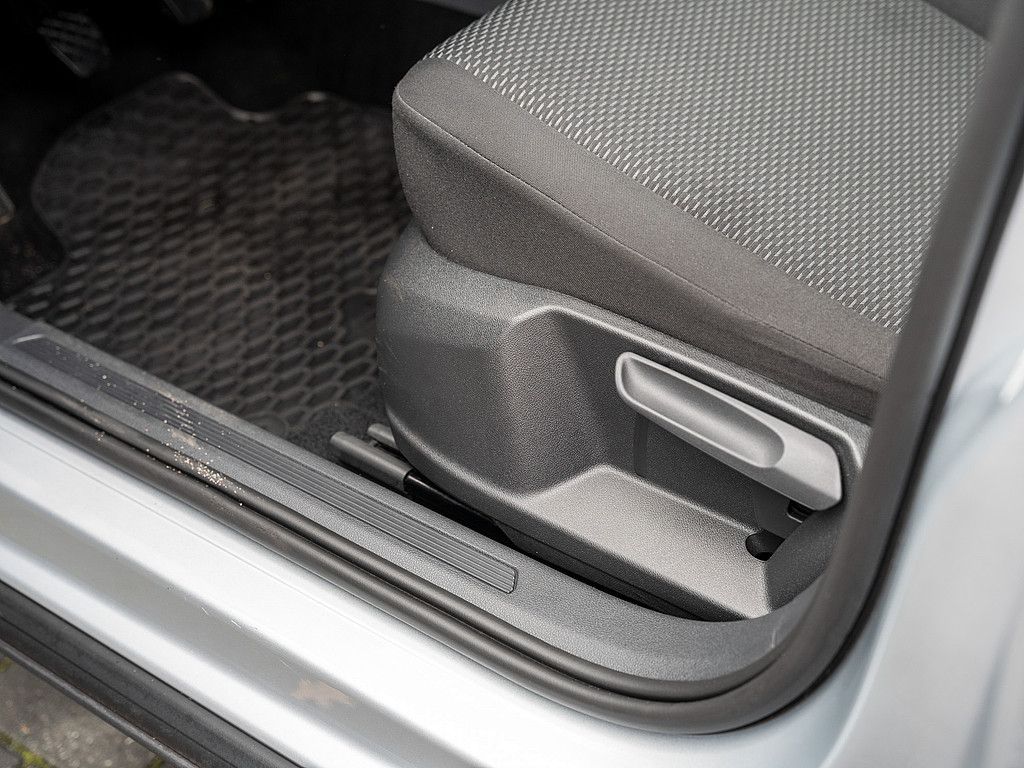 Fahrzeugabbildung Volkswagen T-Cross 1.0 TSI BT SPURHALTEASSISTENT KLIMA