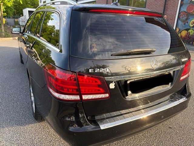 MERCEDES-BENZ E 220 BlueTEC BE T Auto Standard Standheizung