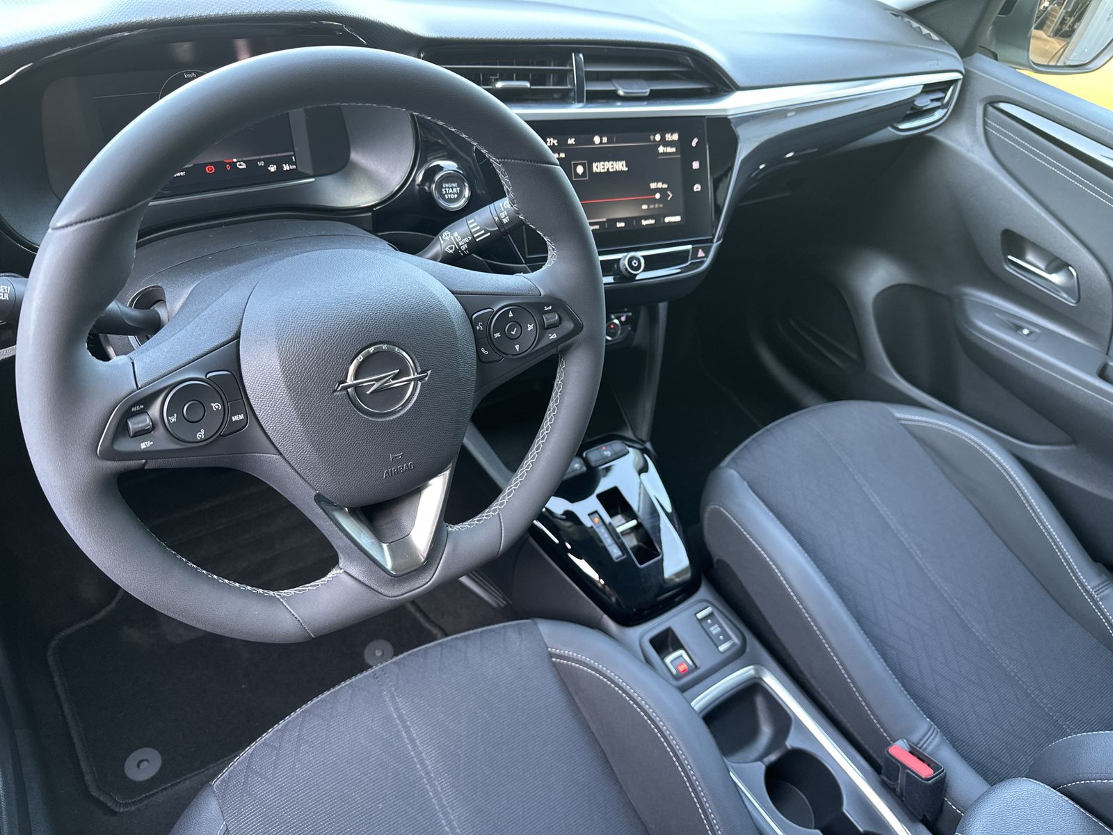 Fahrzeugabbildung Opel Corsa e Elegance LED+180°-KAMERA+V-COCK+PARK&GO