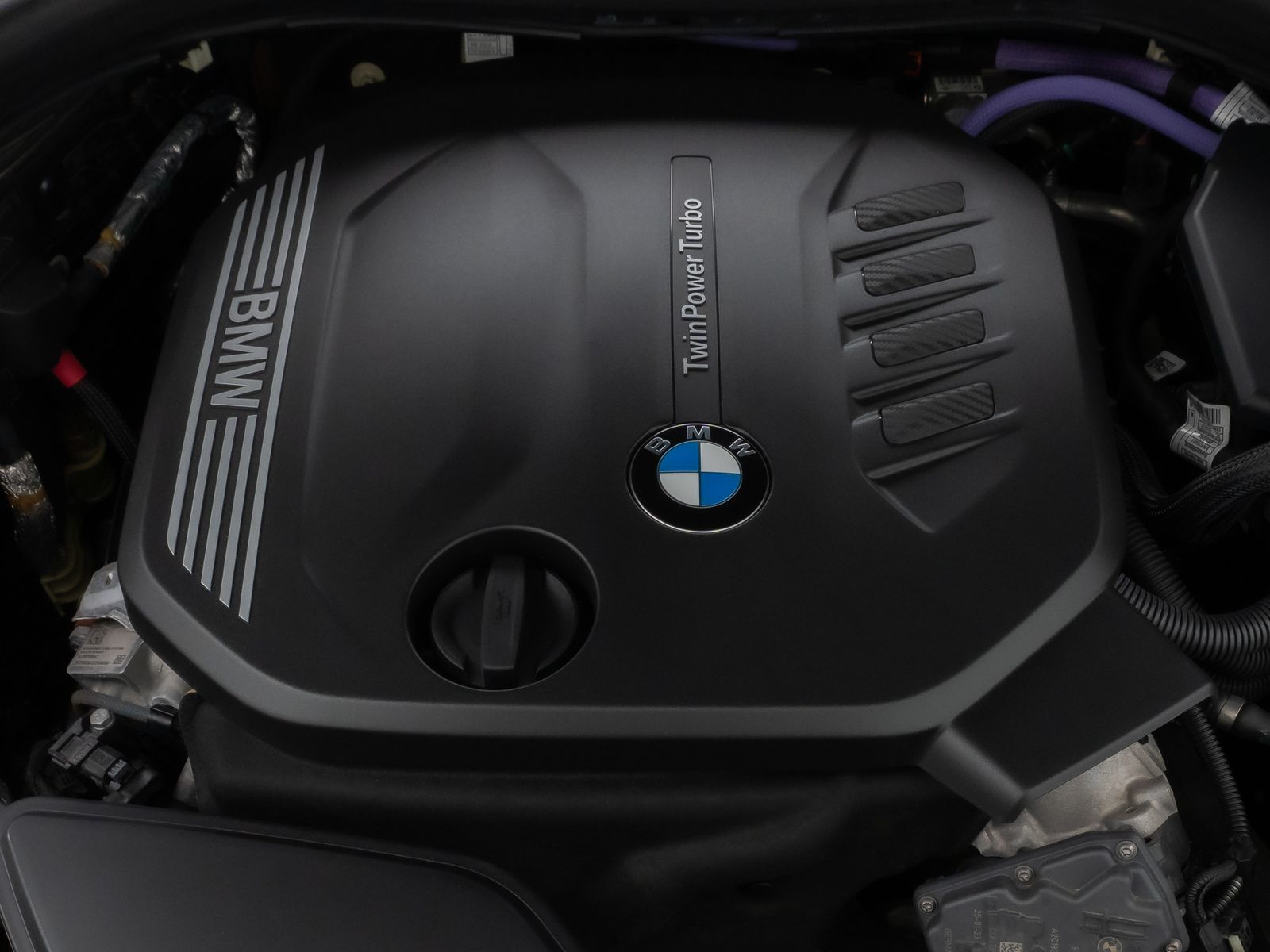 Fahrzeugabbildung BMW 520d xD M Sport Panorama Kamera DAB AHK Alarm