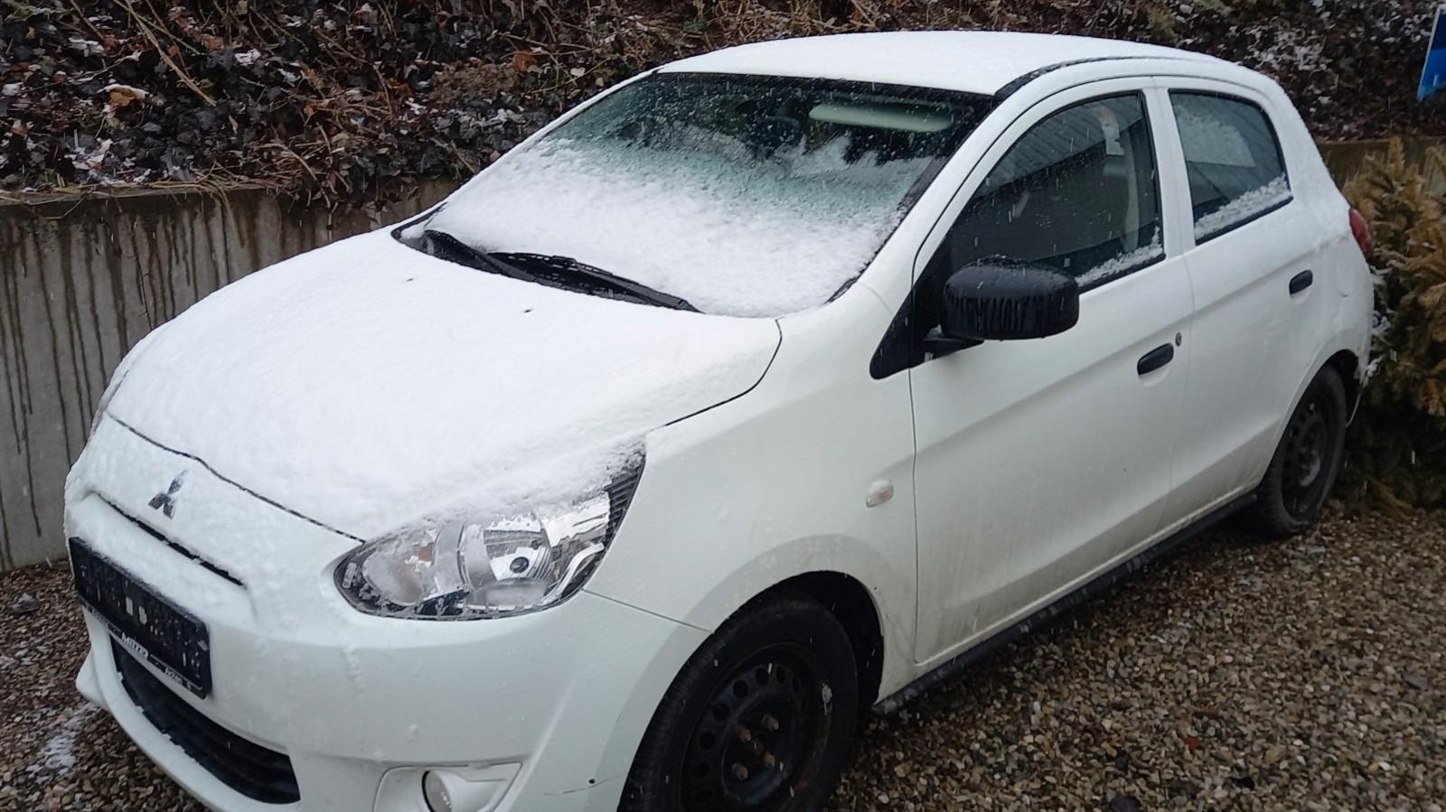 Mitsubishi Space Star 1.0 Benzin - 5 Türer - Euro 6