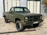 Chevrolet K30 MIlitary V8 Diesel - Chevrolet K30 aus 1985