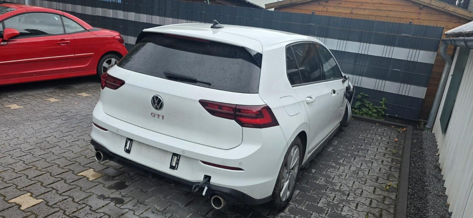 Volkswagen Golf VIII GTI *IQ.Light*HarmanKardon*