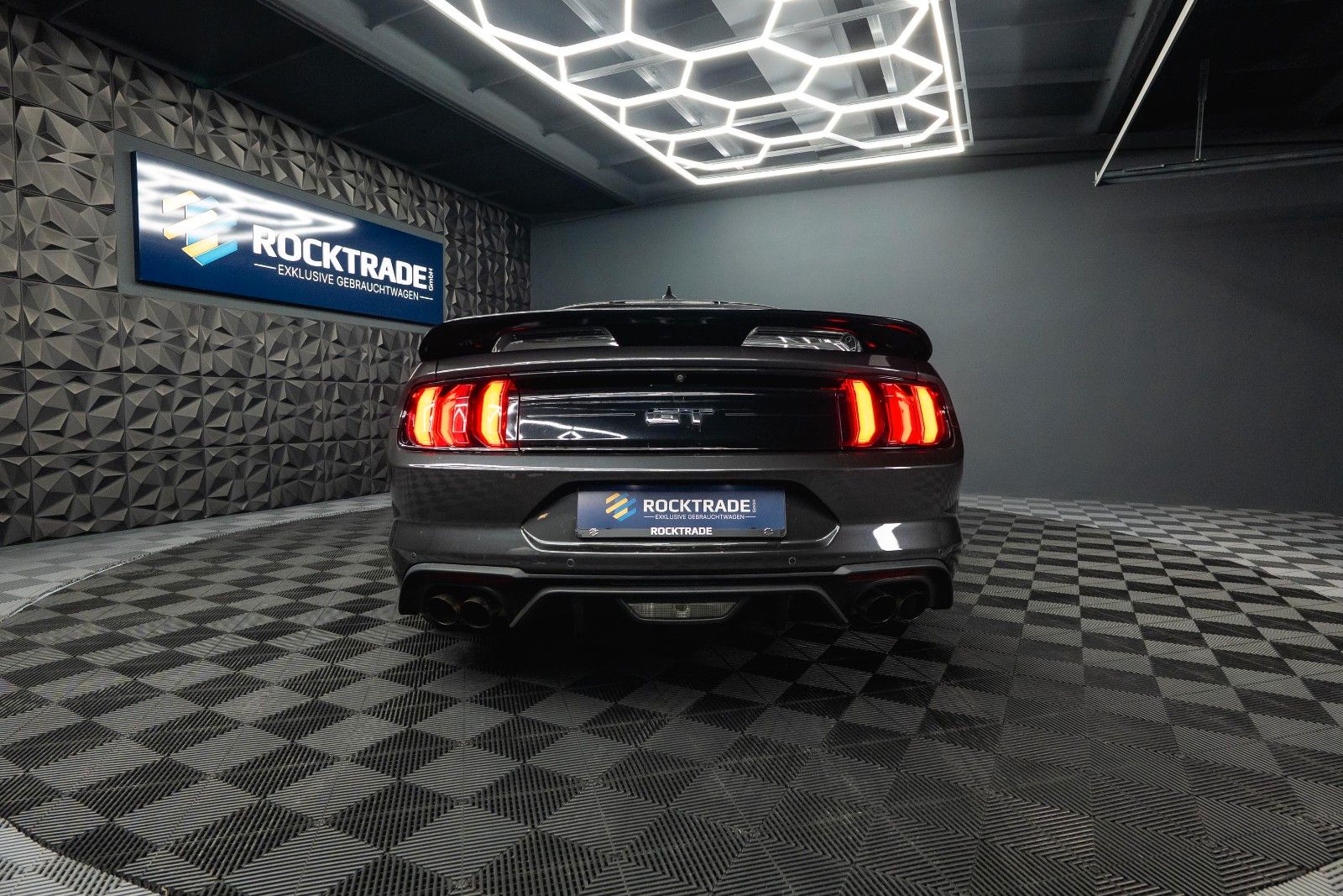 Fahrzeugabbildung Ford Mustang Shelby GT 500 5.0 V8 Performance CarPlay