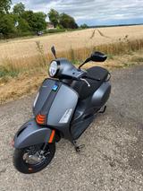 Vespa  GTS 300 Super Sport - Vespa Motorräder in Köln