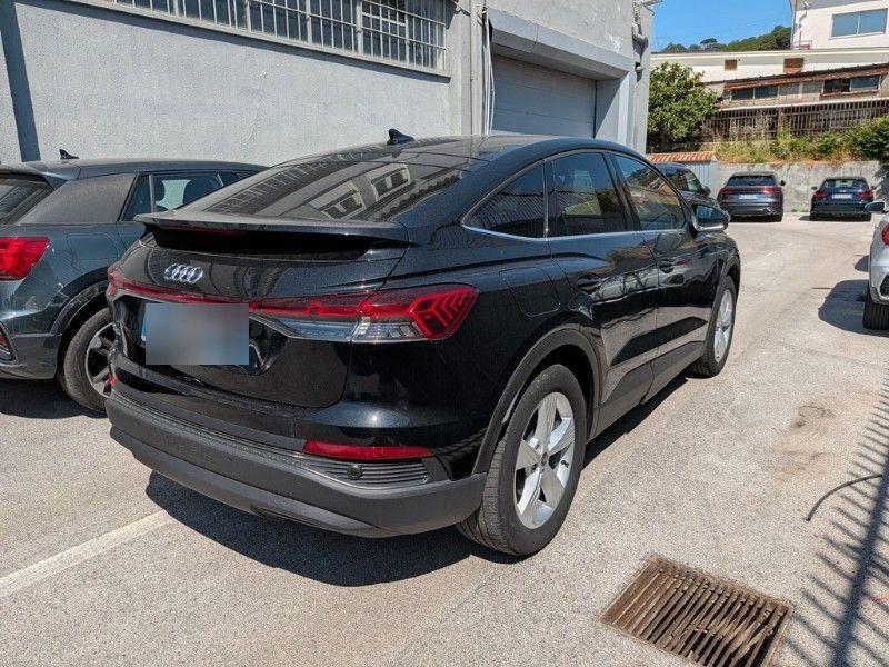 Audi Q4 e-tron Sportback 45 Navi ACC PDC SHZ Alu19 imagem 3