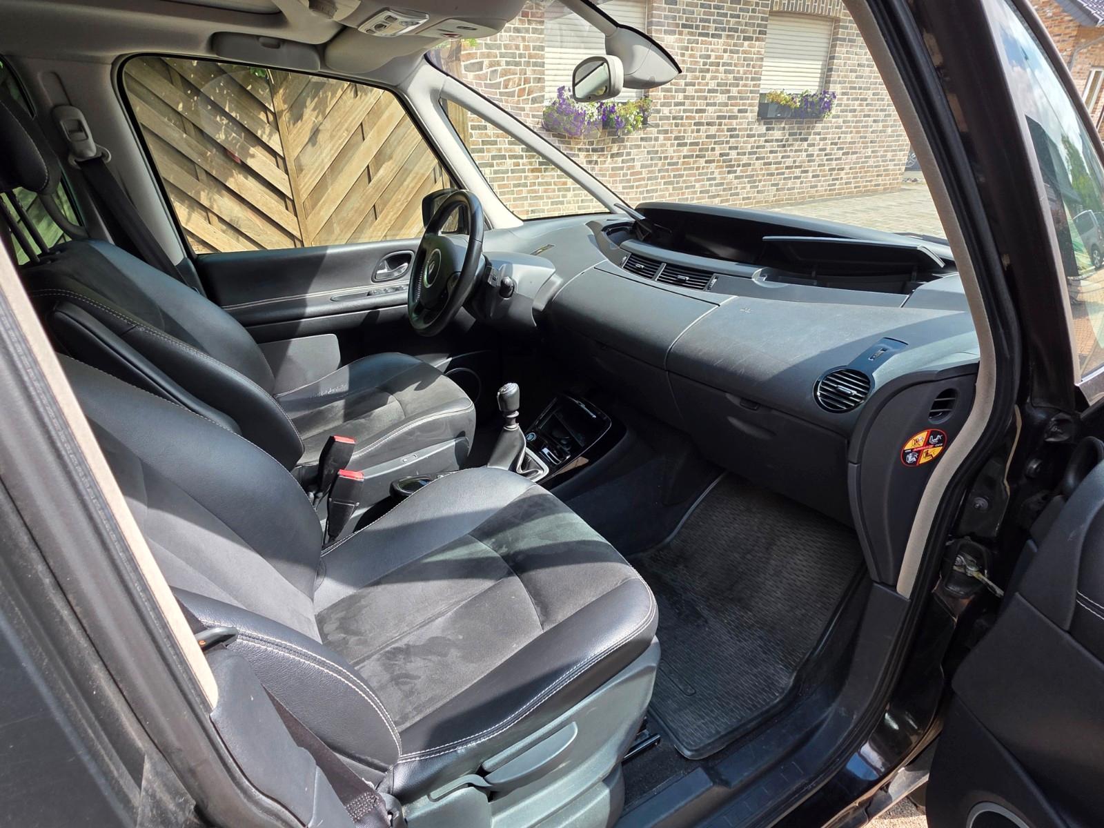 Renault Espace 2012 — photo 11